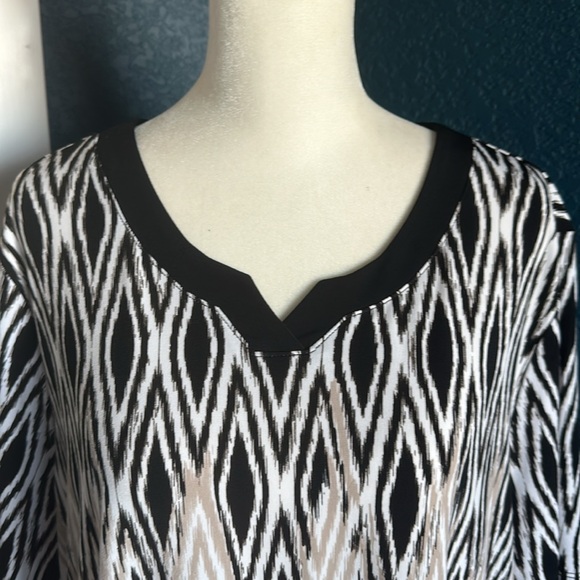 CJ Banks | Blouse (NWT) - Picture 2 of 4